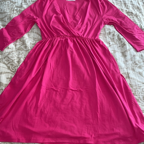 NWT Hot Pink Three-Quarter Sleeve Surplice Pocket Dress - Picture 6 of 6